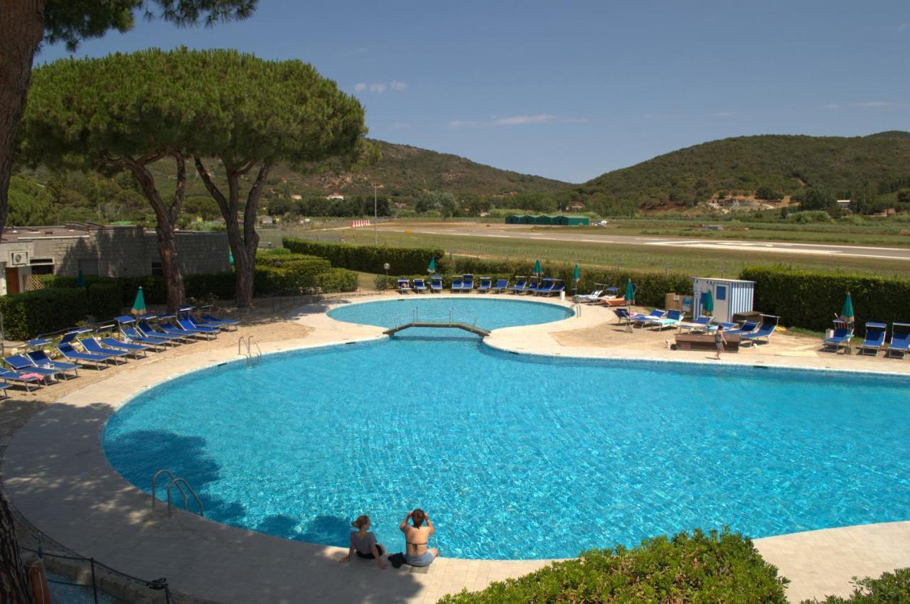 Aviotel Residence Hotel Marina di Campo Buitenkant foto